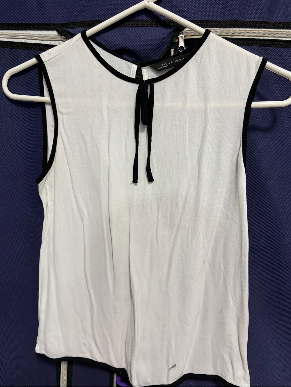 Zara White Sleeveless Camisole with Black Trim Tie